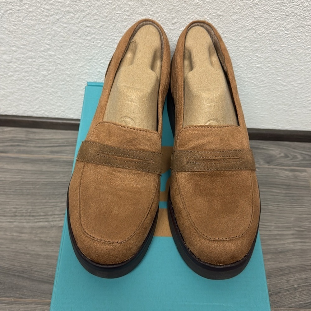 Bzees Fast Track Loafer (WIDE) - Picture 5 of 11
